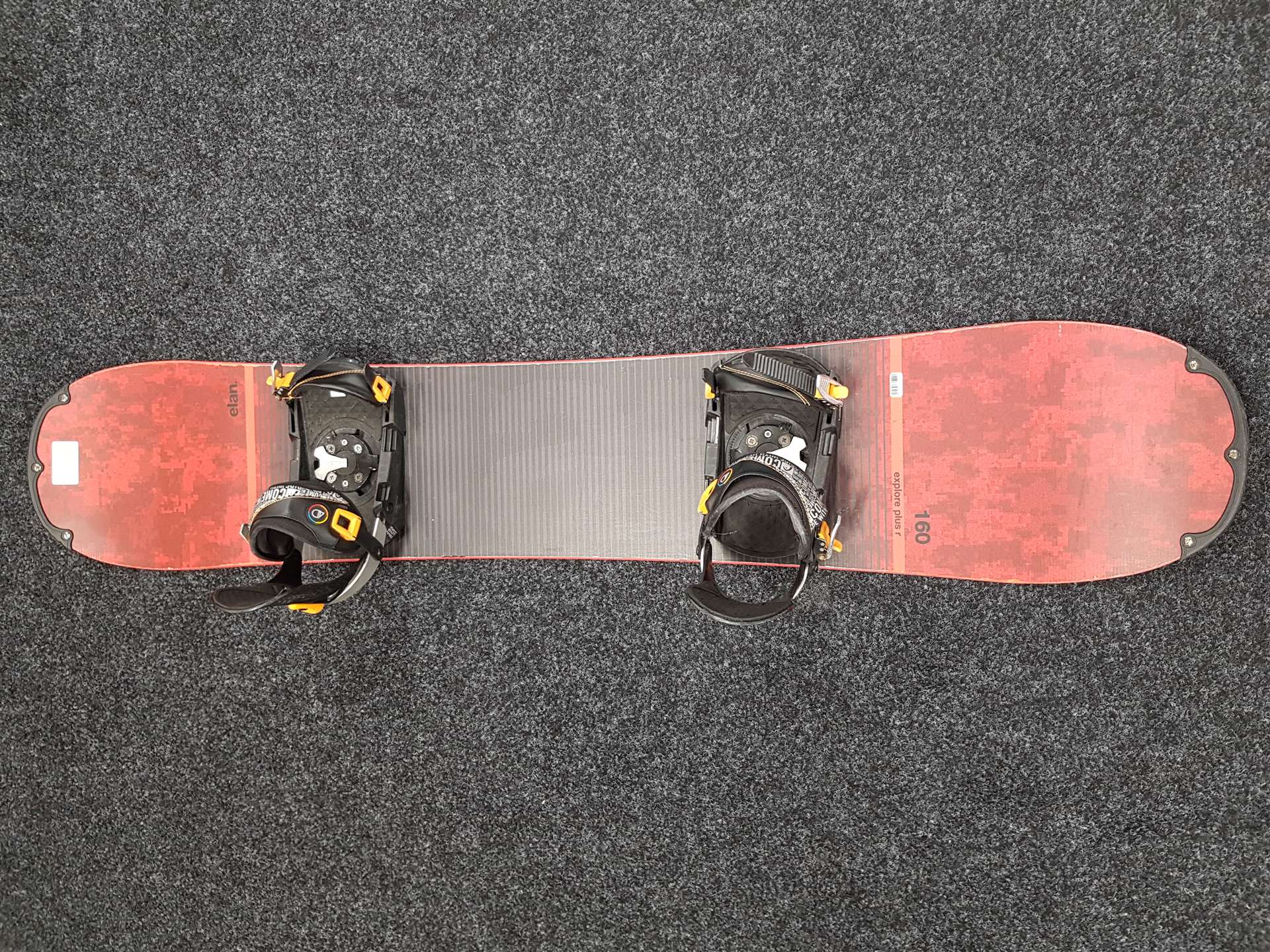 Snowboard Elan Explore plus R folosit + legături Head mărimea L