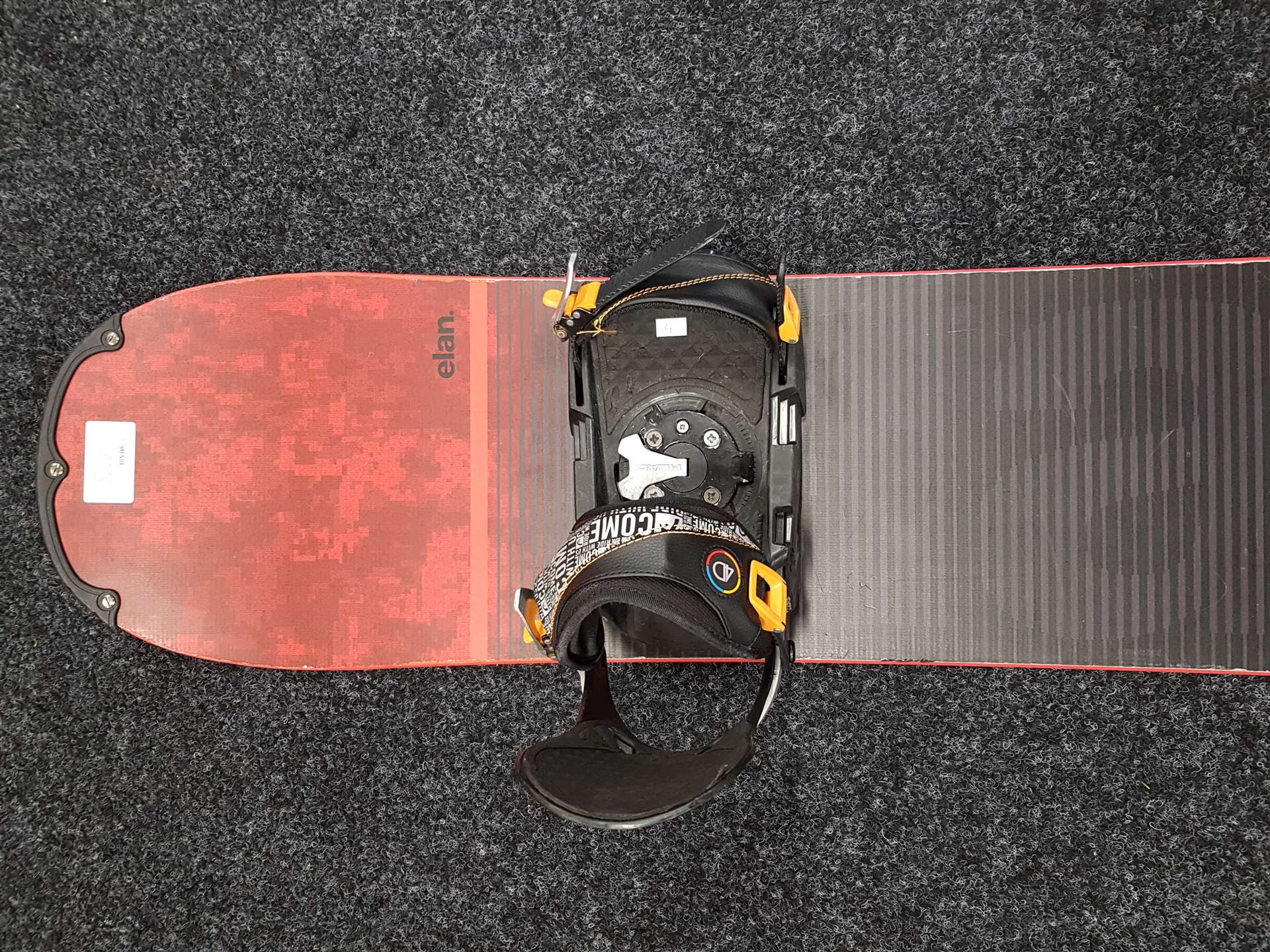 Snowboard Elan Explore plus R folosit + legături Head mărimea L