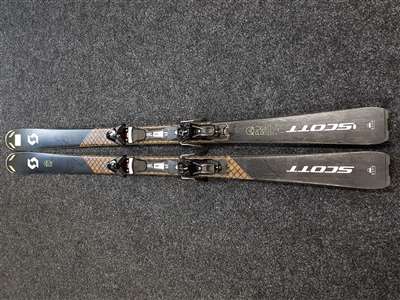 Schiuri SCOTT Pure Piste 77 folosite + legături Salomon MC11