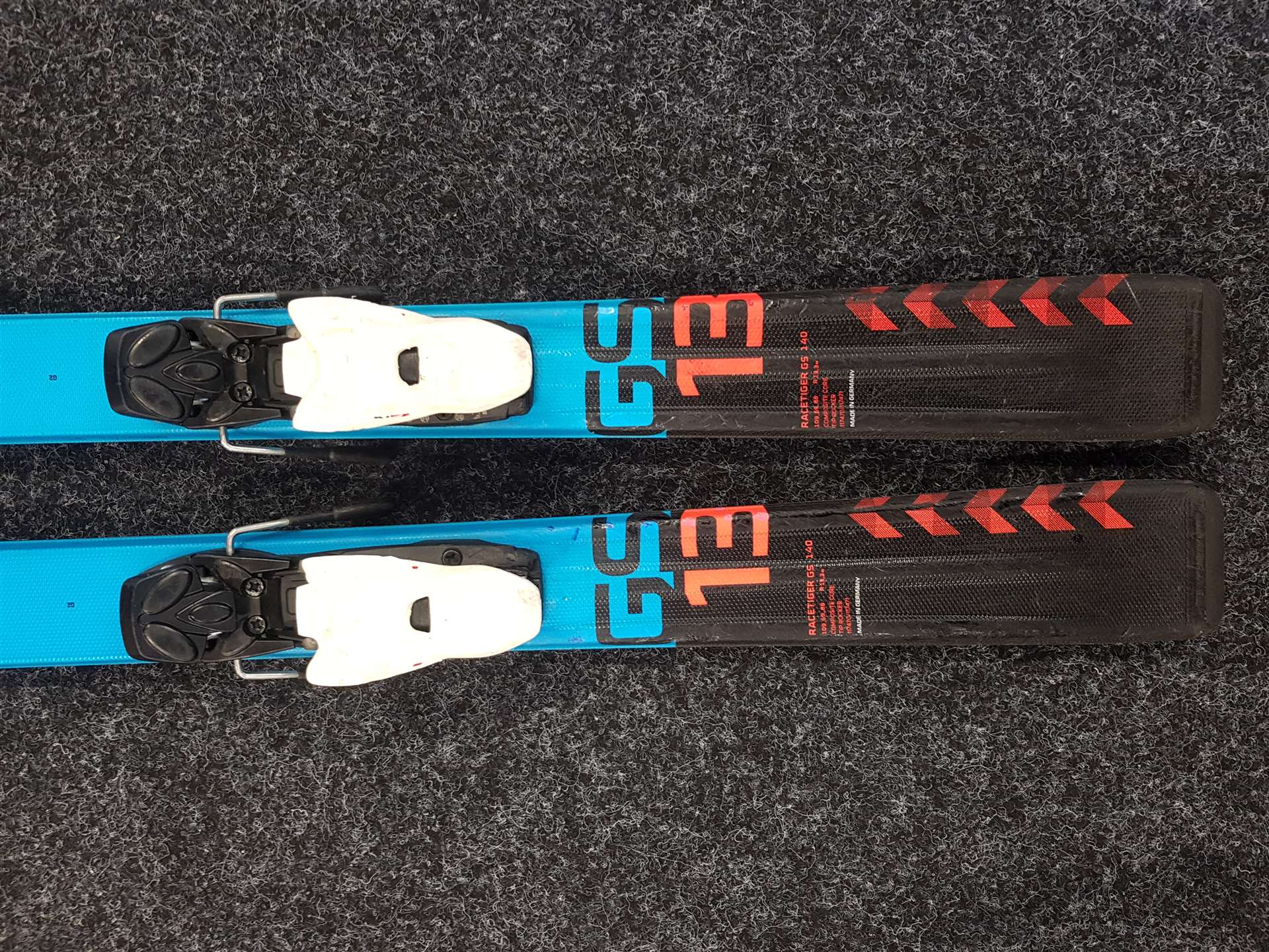 Schiuri VOLKL Racetiger folosite + legături Marker 4.5