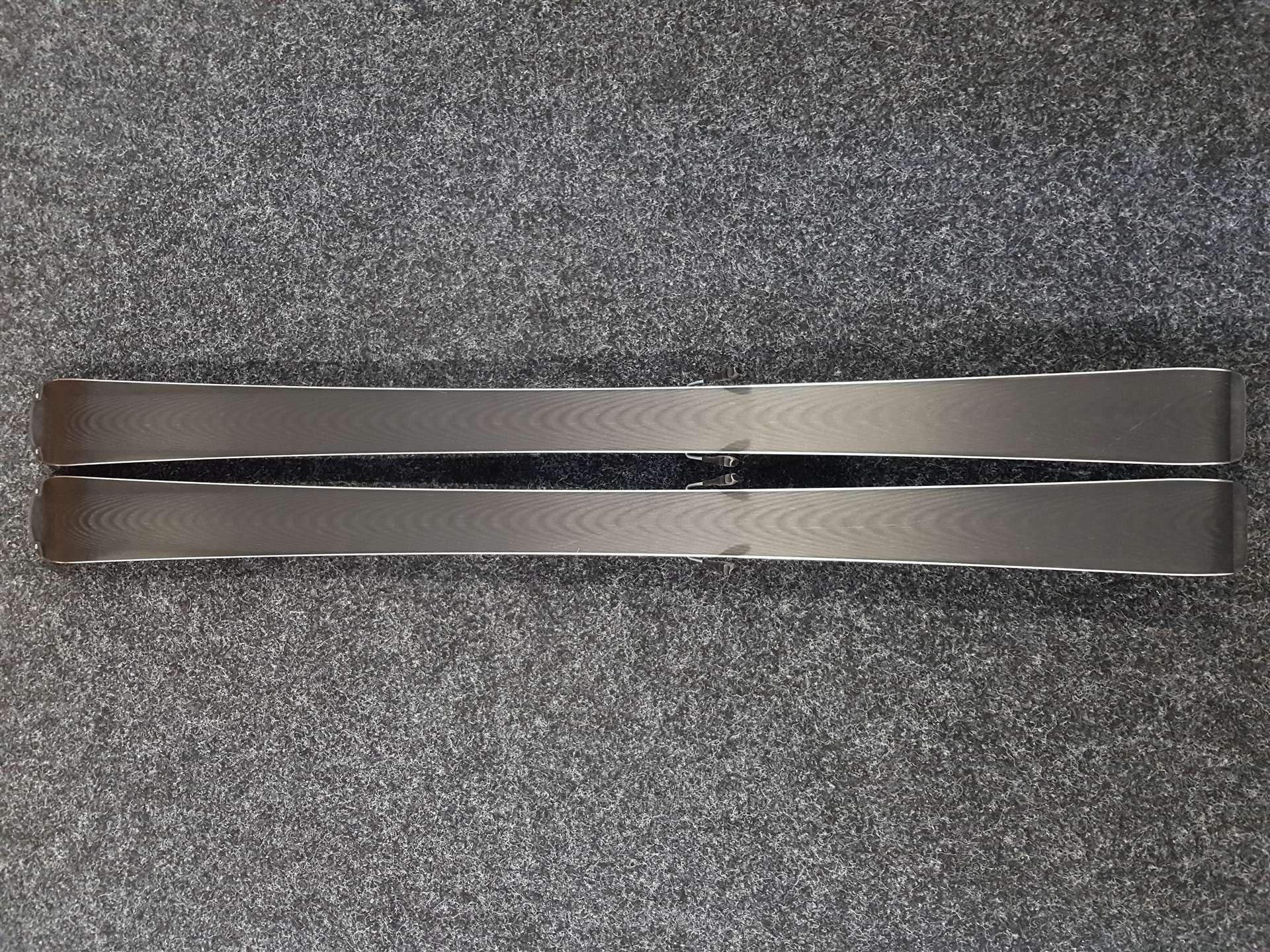 Schiuri VOLKL Racetiger folosite + legături Marker 4.5