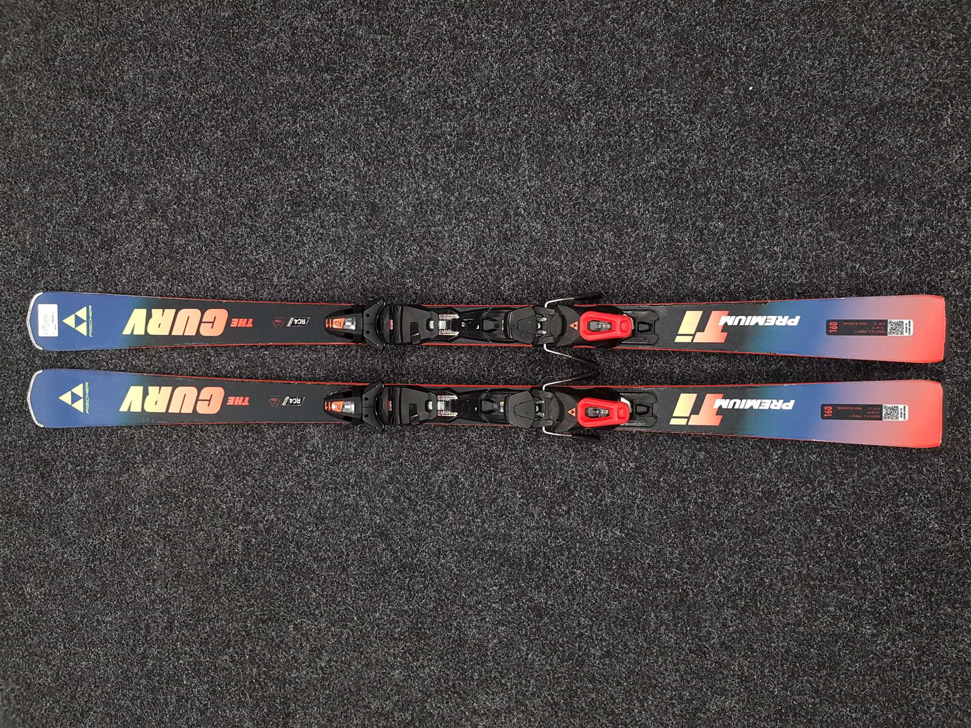 Használt FISCHER RC4 The Curv Premium síléc + Fischer RS 11 kötés