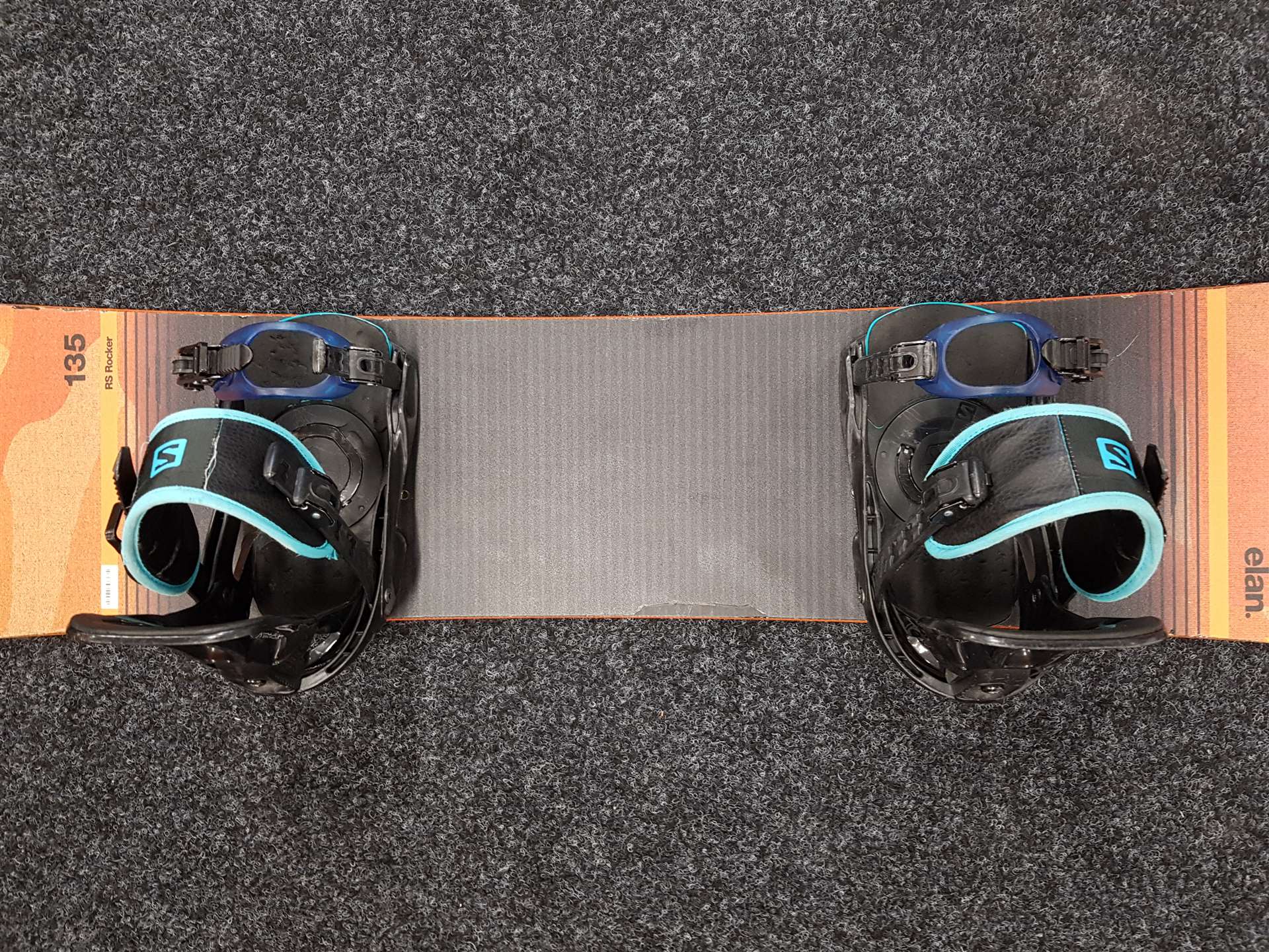 Placă de snowboard Elan RS Rocker second-hand + legături Salomon mărimea S