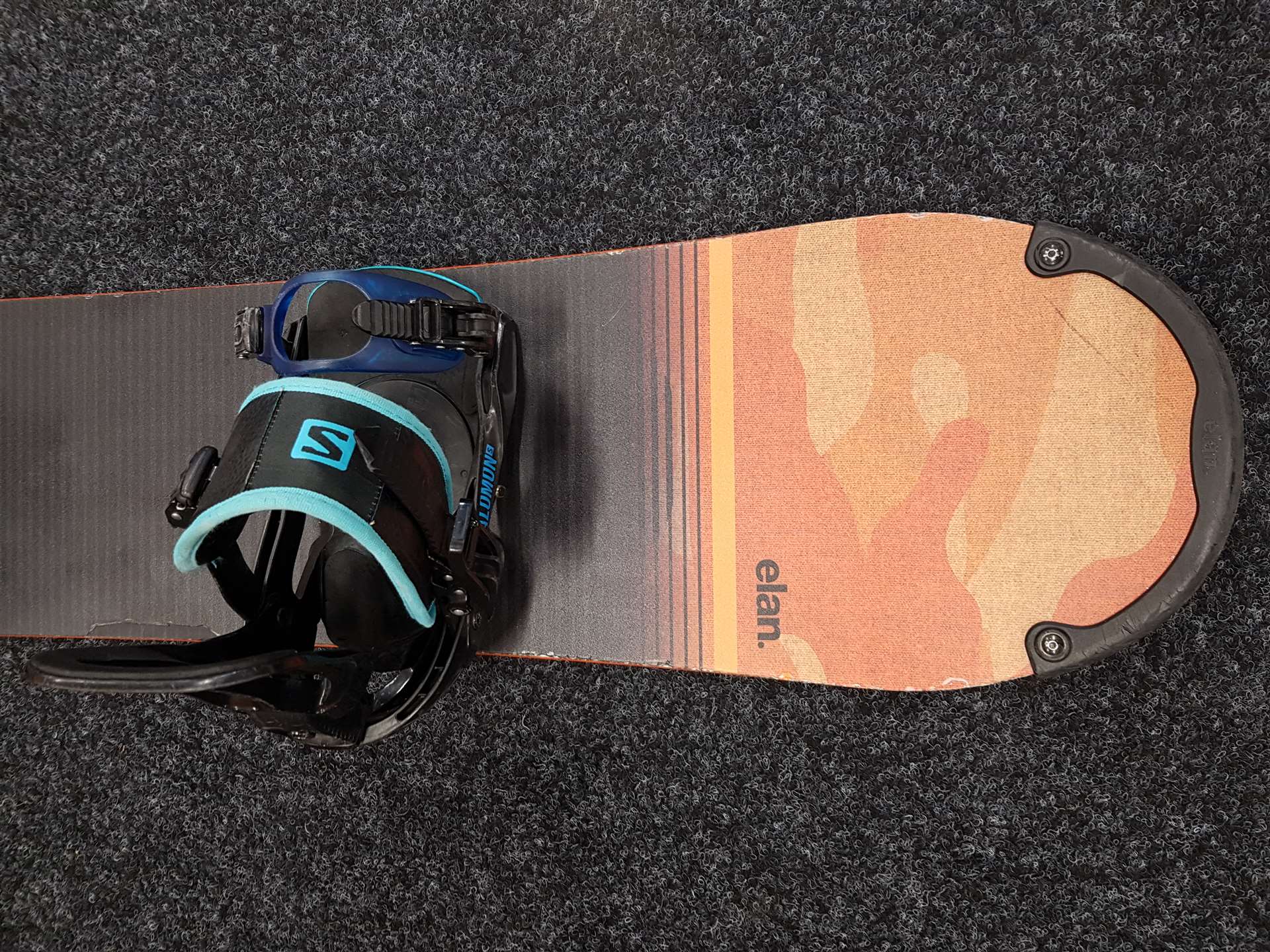 Placă de snowboard Elan RS Rocker second-hand + legături Salomon mărimea S