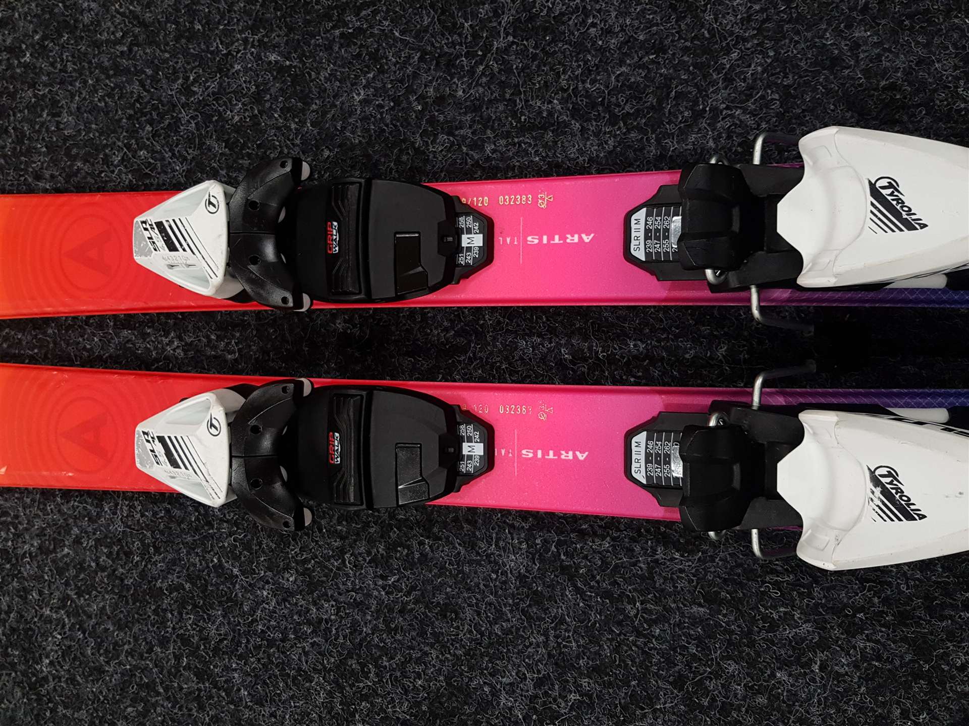 Sci ARTIS Talent usati + attacchi Tyrolia SLR 4.5