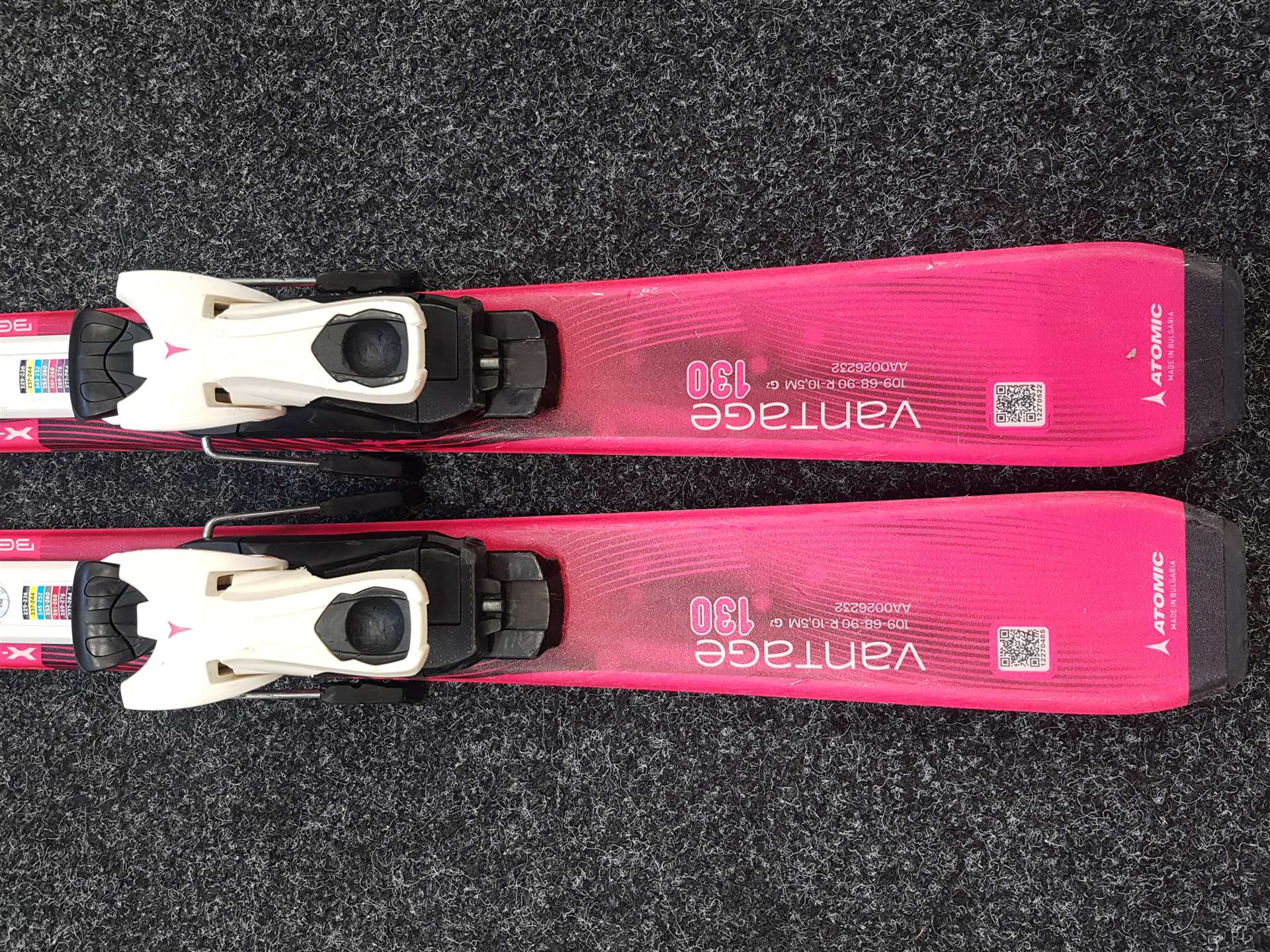Gebrauchte ATOMIC Vantage Kinderski + Atomic 4.5 Bindungen