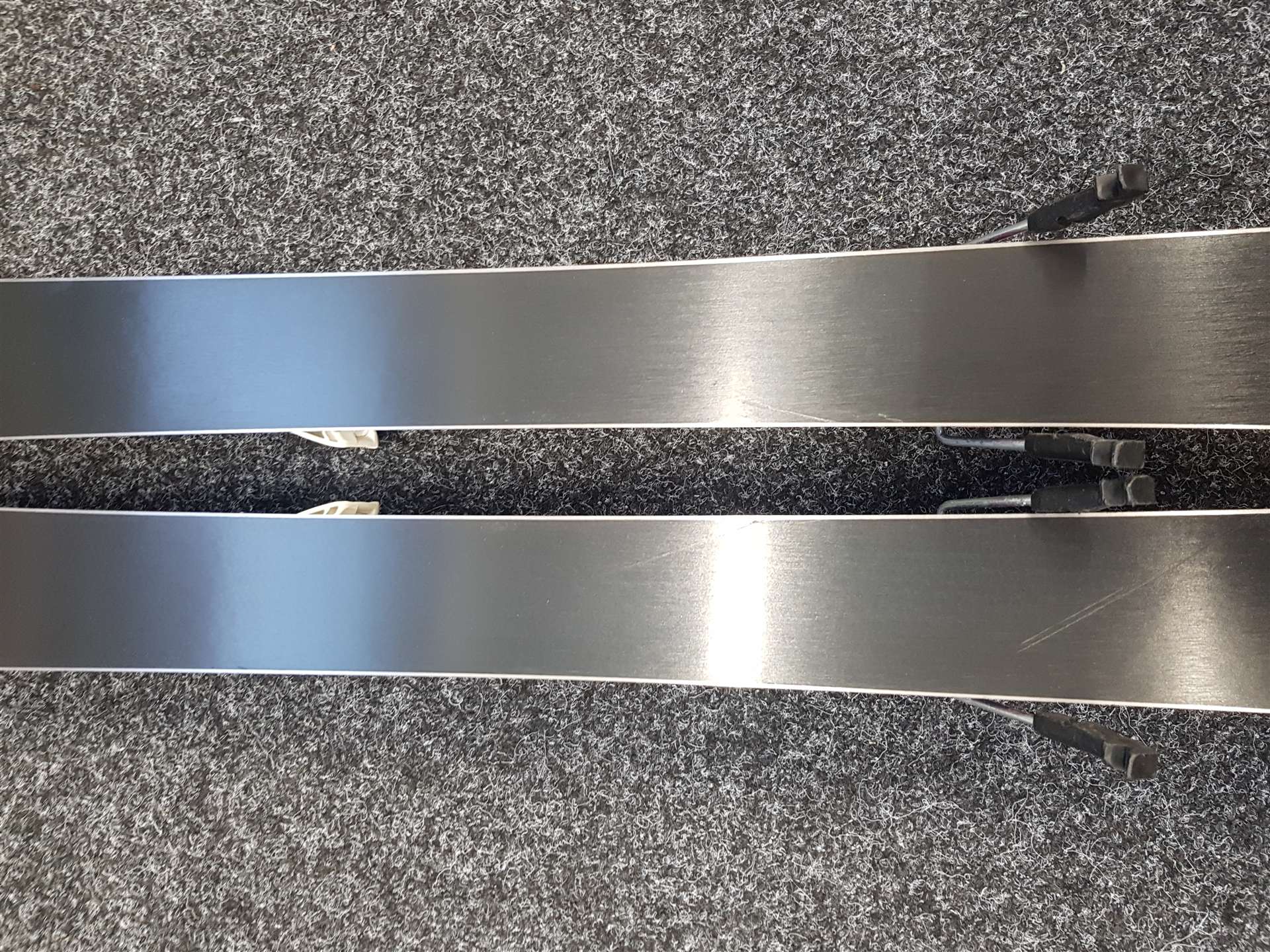 Gebrauchte ATOMIC Vantage Kinderski + Atomic 4.5 Bindungen