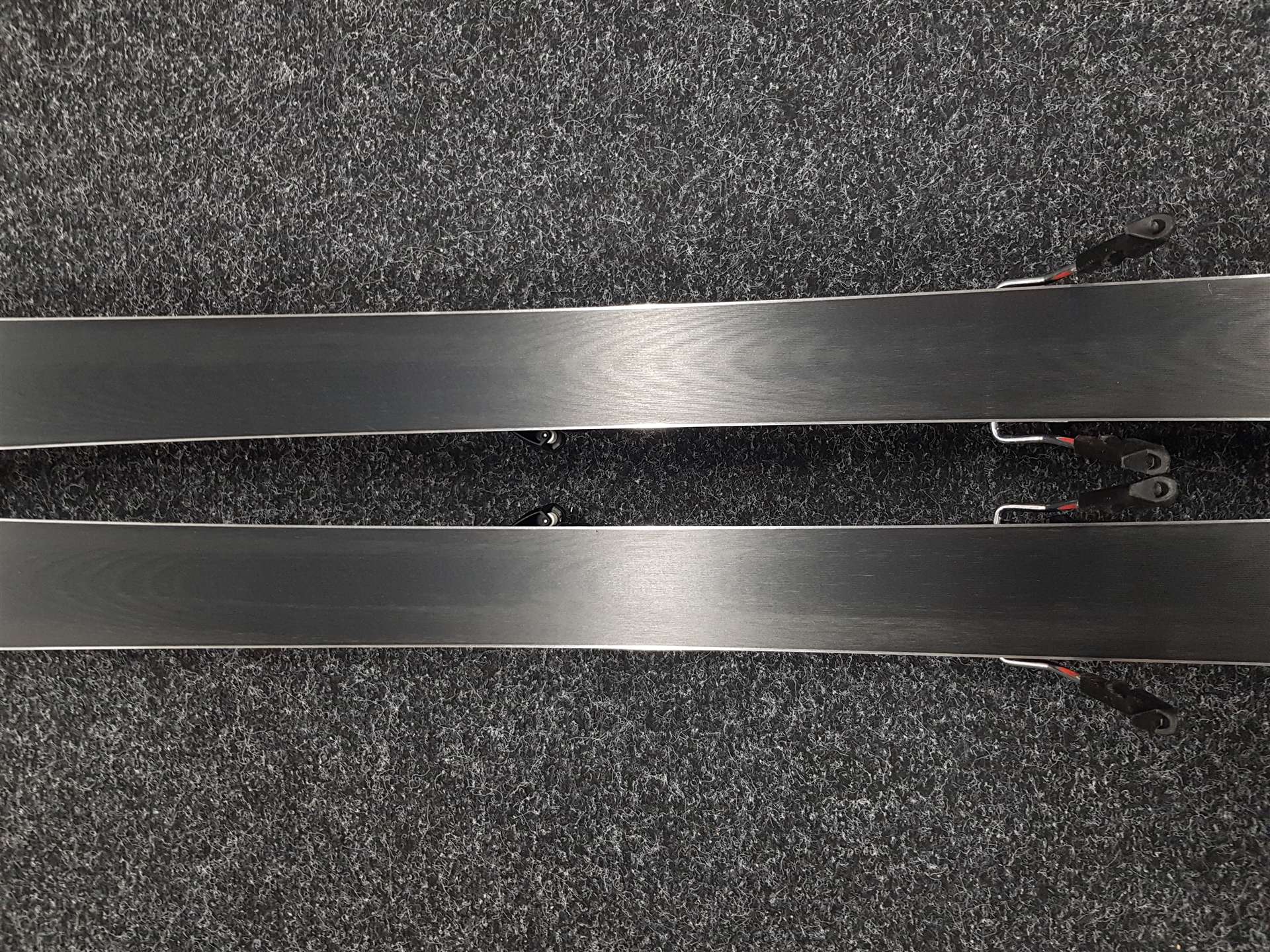Sci usati ATOMIC Redster S7 + attacchi Atomic M Twelve 12