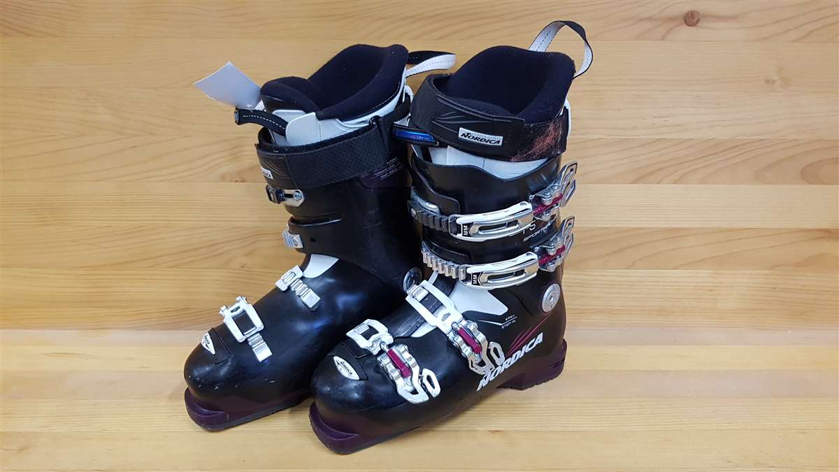 Jazdené lyžiarky Nordica Sport Machine 75 WR