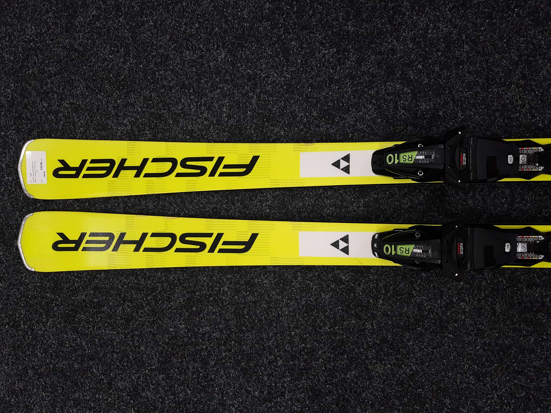 Použité lyže FISCHER RC 4 PRO + vázání Fischer RS 10