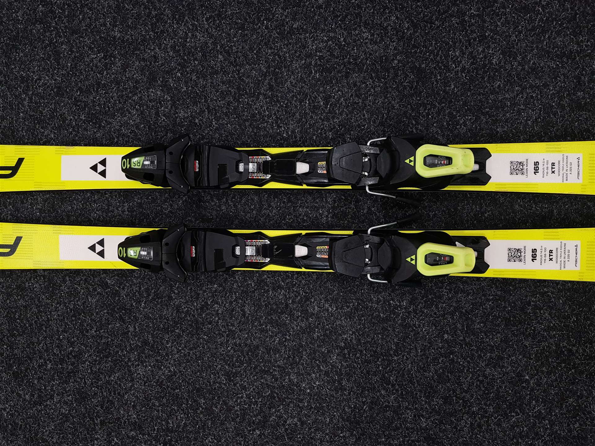 Použité lyže FISCHER RC 4 PRO + vázání Fischer RS 10
