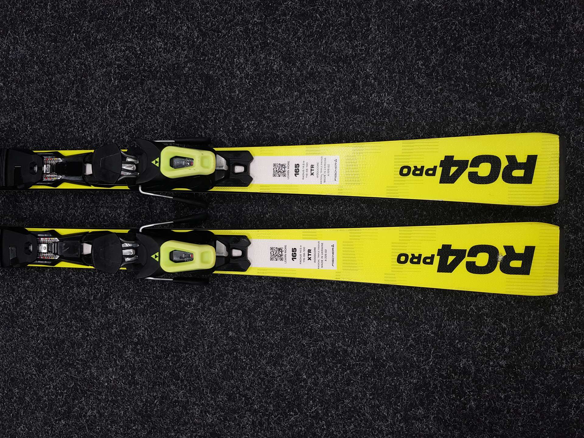 Použité lyže FISCHER RC 4 PRO + vázání Fischer RS 10