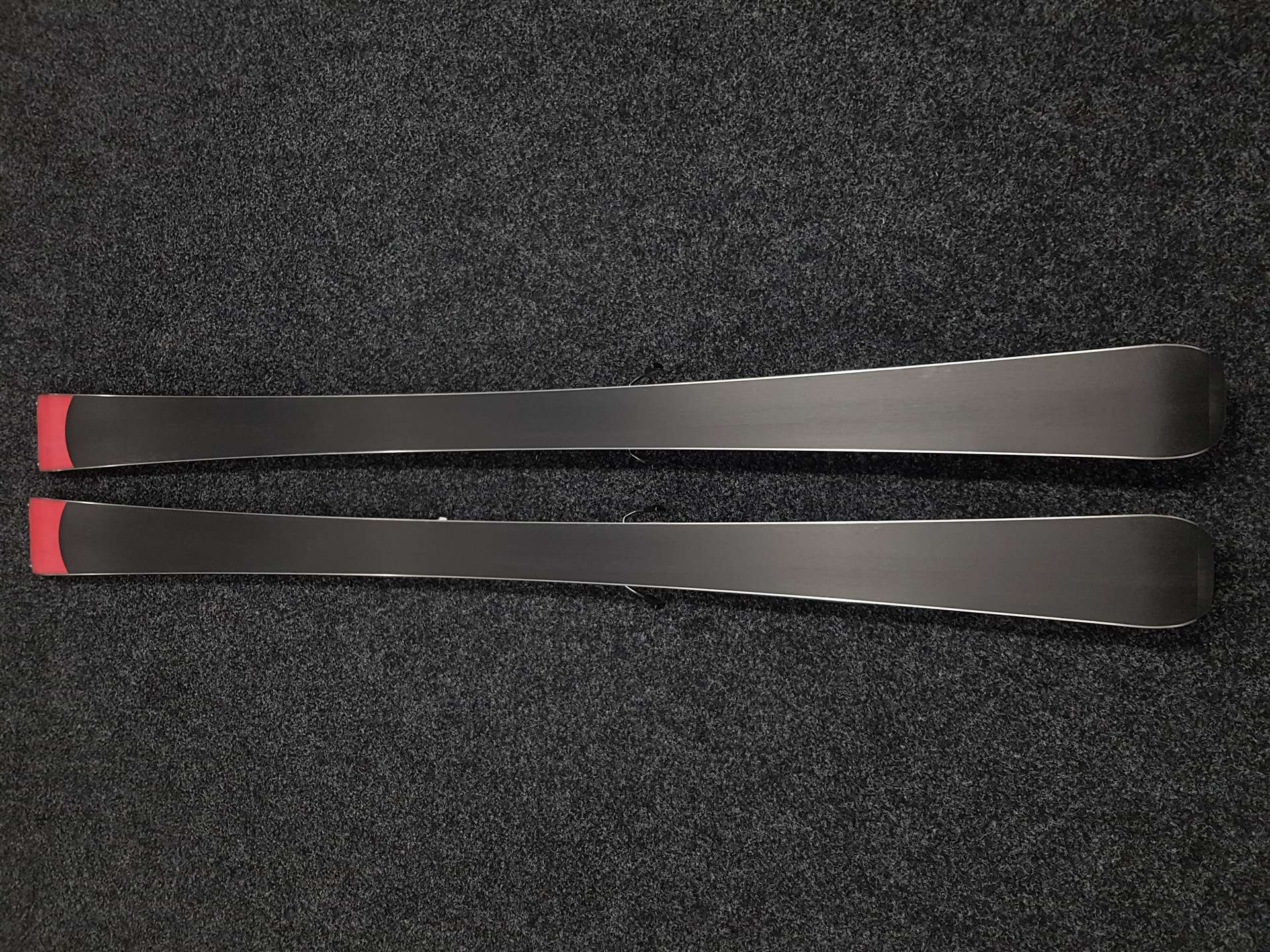 Narty bazarowe Rossignol Pursuit P200 LTD Carbon