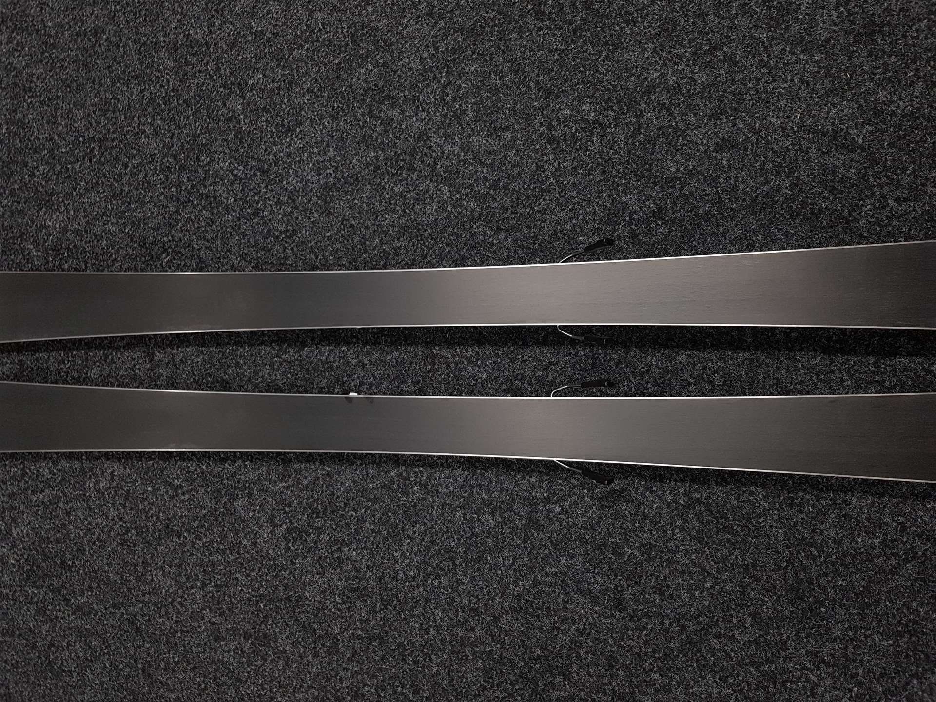 Narty bazarowe Rossignol Pursuit P200 LTD Carbon