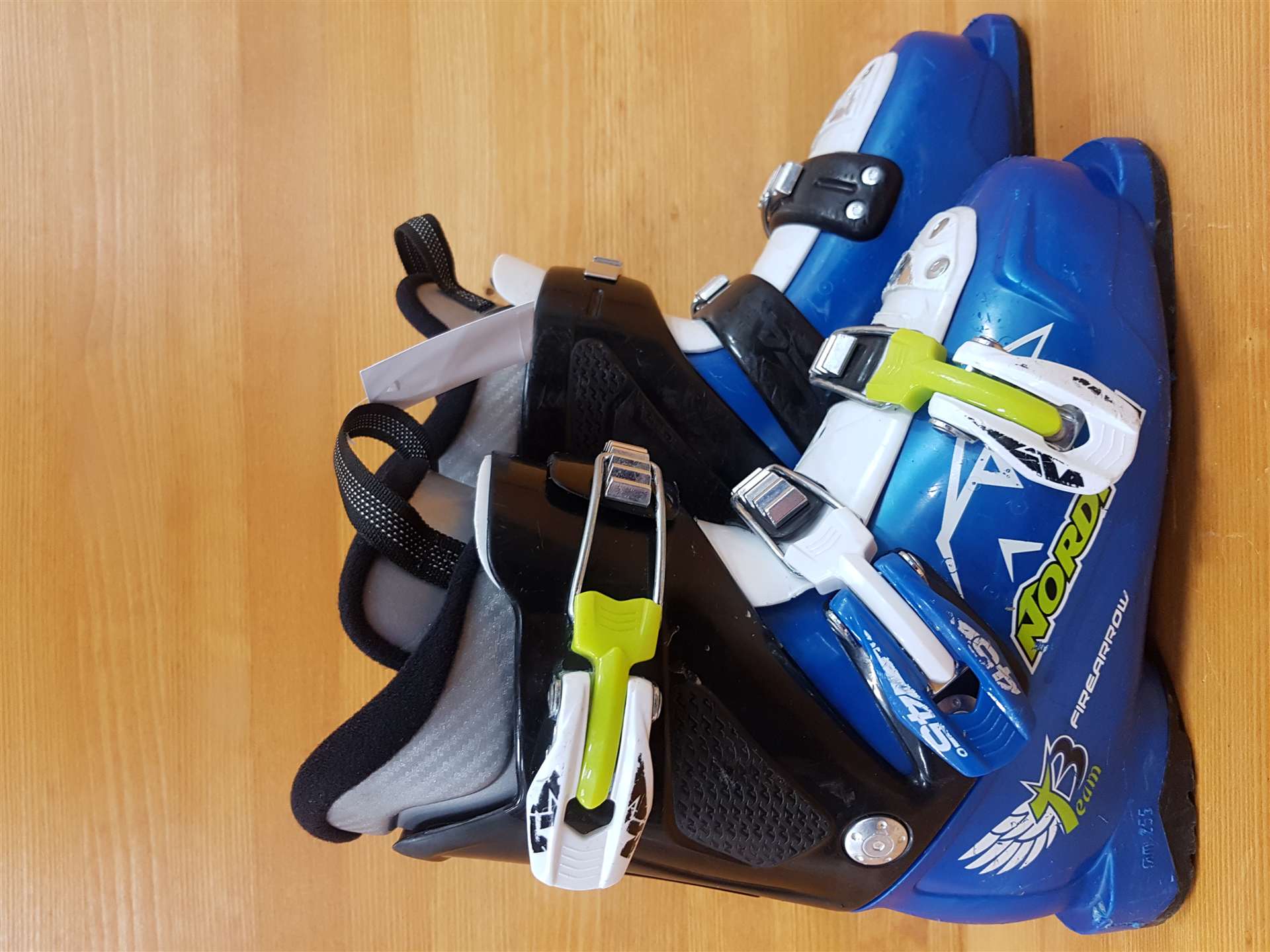 Gebrauchte Skischuhe NORDICA Team 3