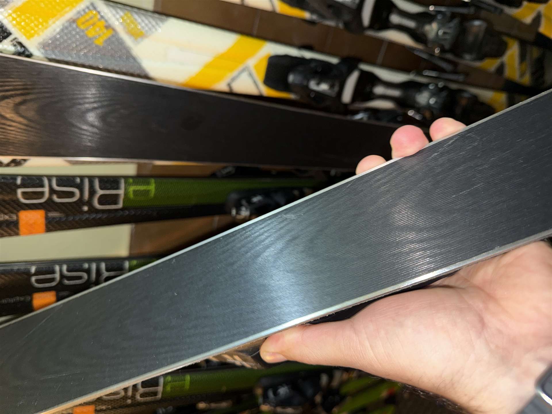 Elan-Ski, 30 Stück – 80 € pro Stück