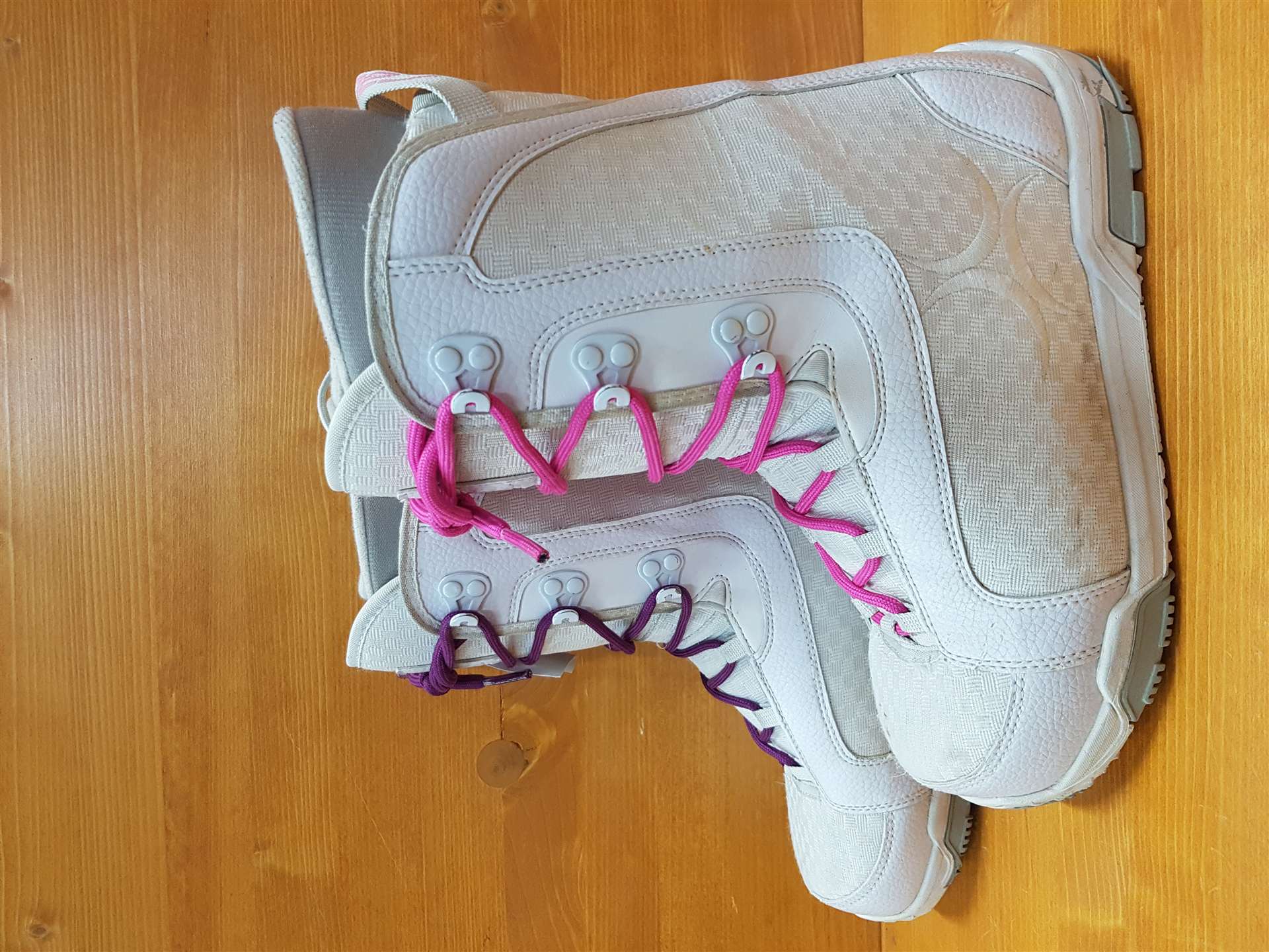 Použité snowboardové topánky RADICAL