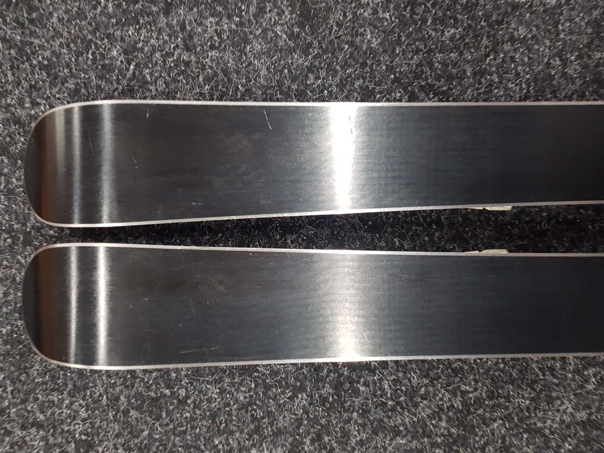 Gebrauchte VOLKL Racetiger 13 Ski + Marker 7.0 Bindungen