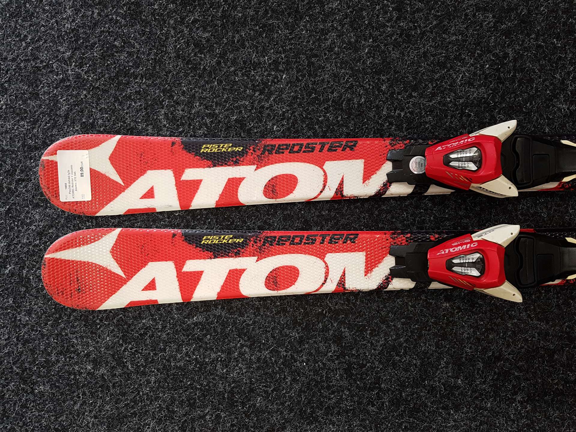 Rabljene otroške smuči ATOMIC Redster + vezi Atomic XTE 045