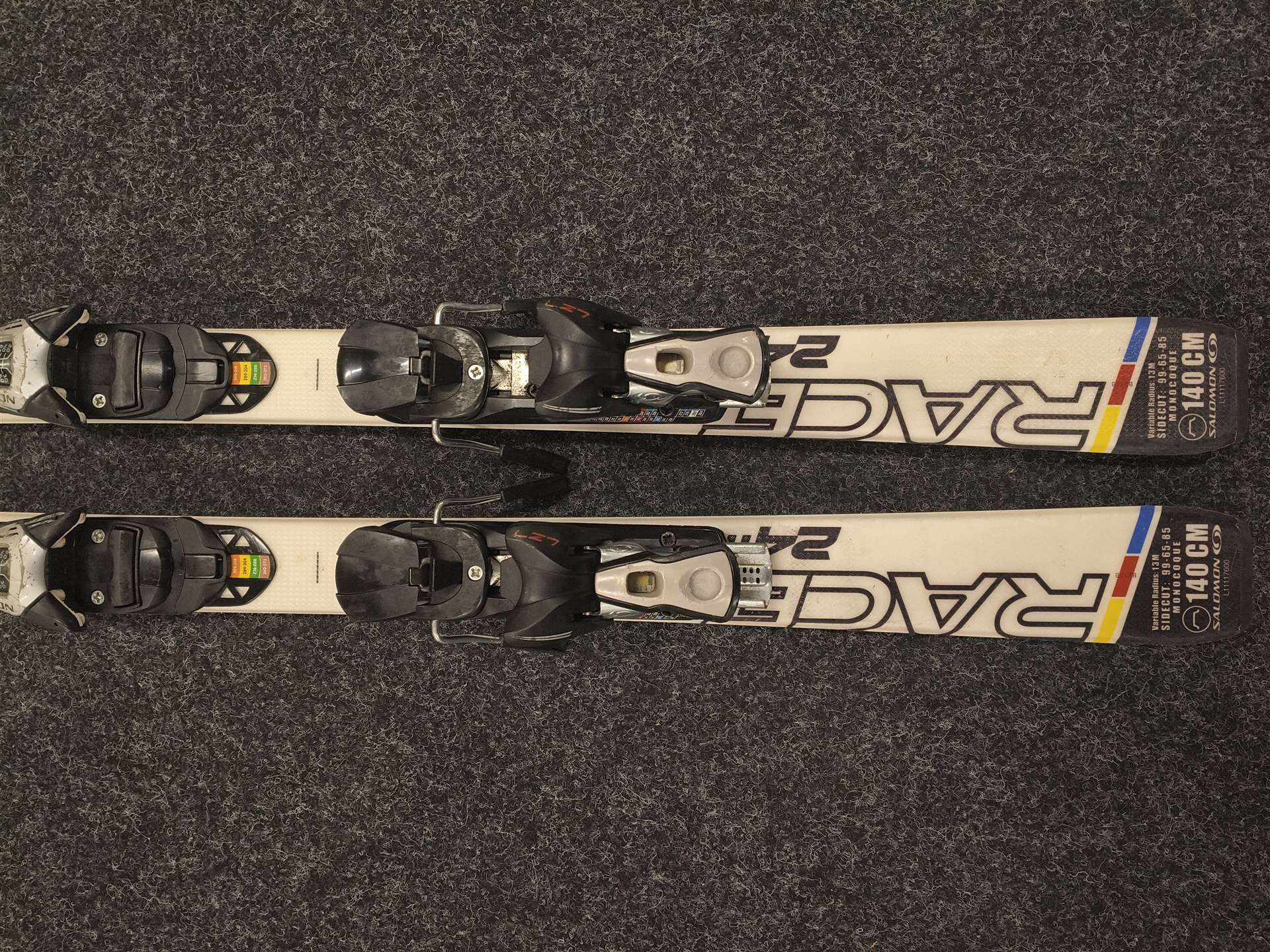 Gebrauchte Ski Salomon Race 24 Hours + Bindungen Salomon LZ 7.5