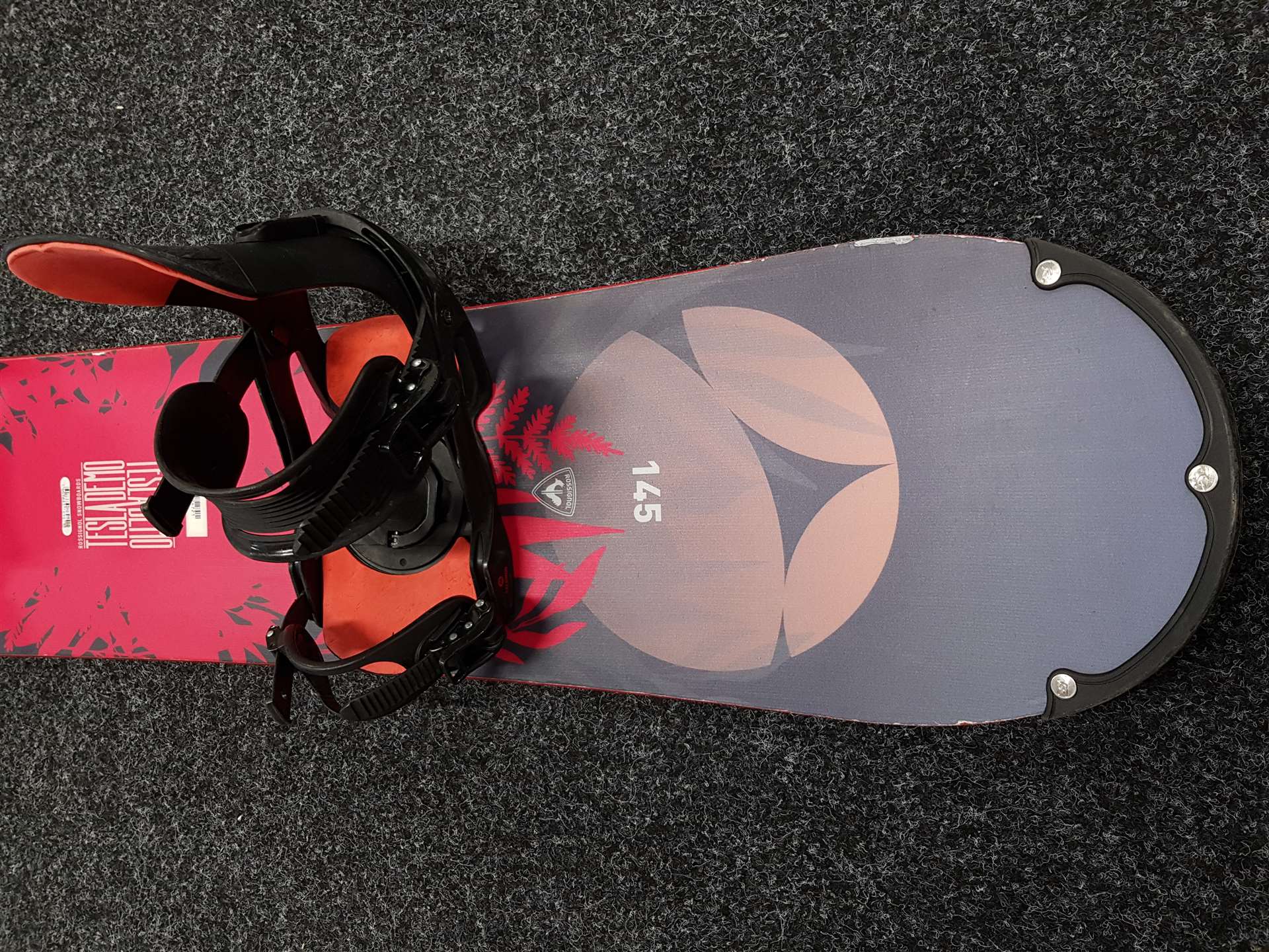 Gebrauchtes Rossignol Teslademo Snowboard + Salomon Bindungen Größe M