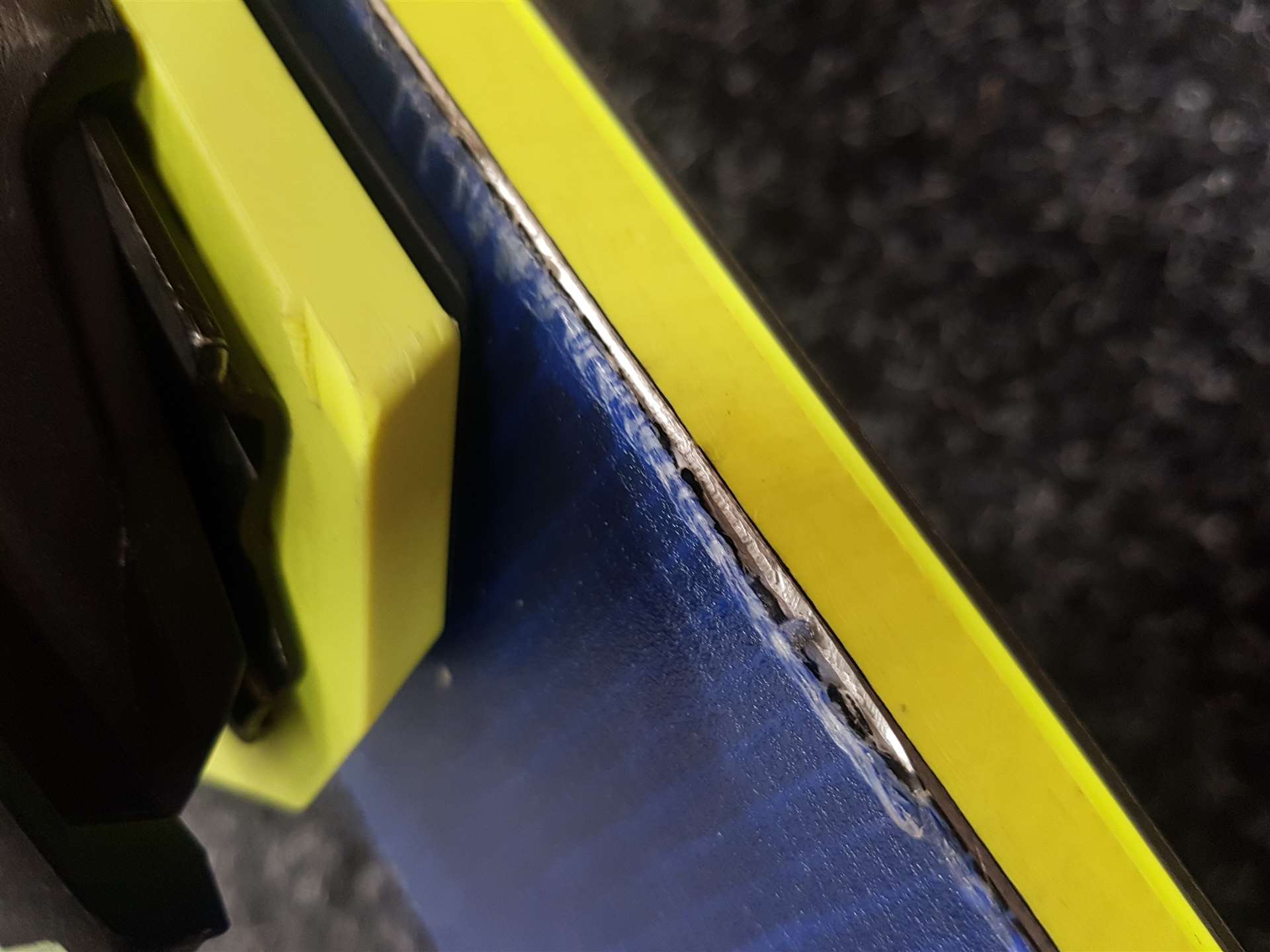 Použité lyže FISCHER The Curv RC4 + vázání Fischer Z13