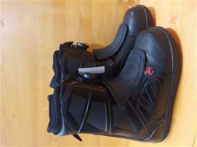 Rabljene snowboard cipele K2 Raider Rental Boa