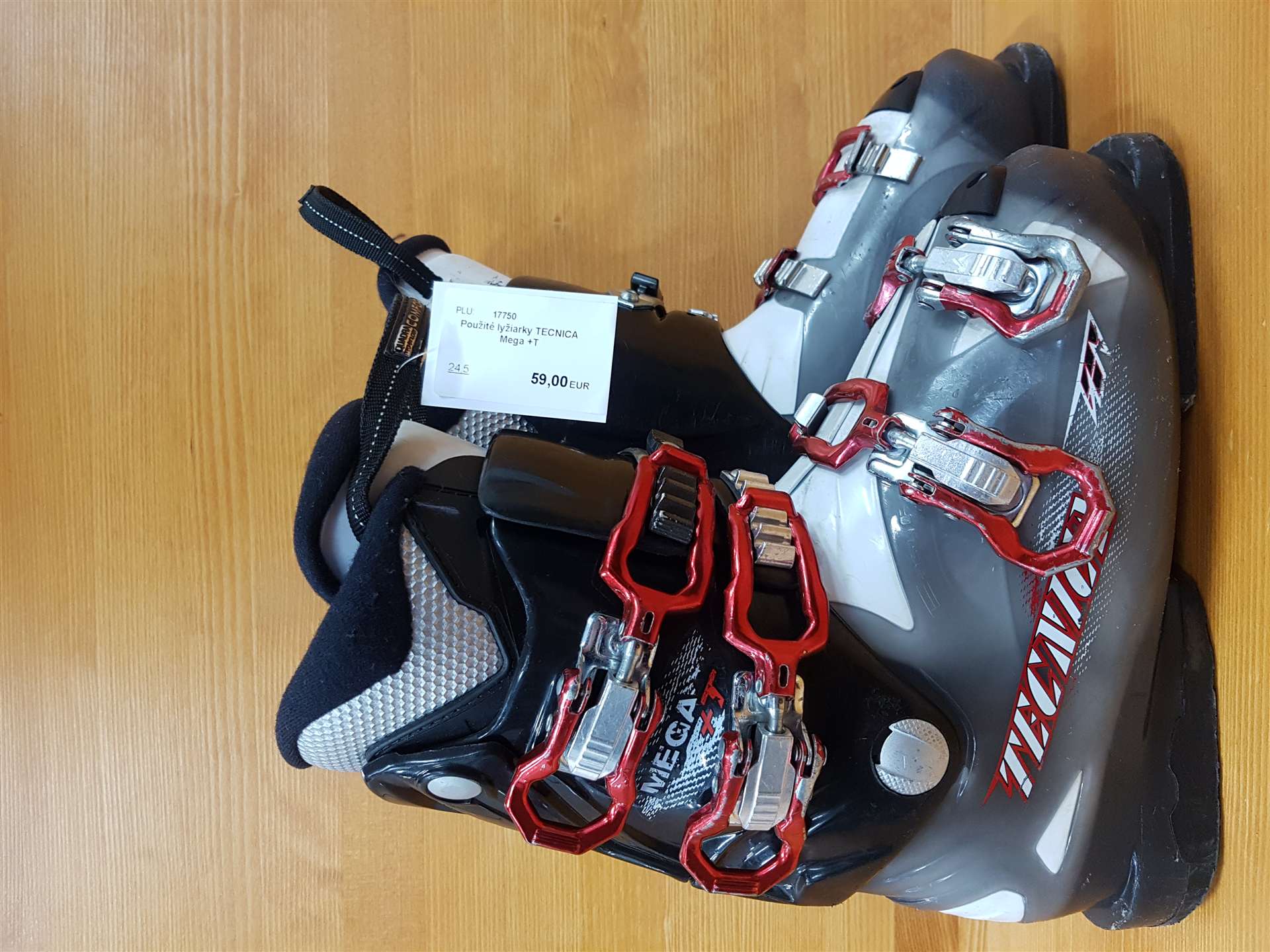 Clăpari de schi second-hand TECNICA Mega +T