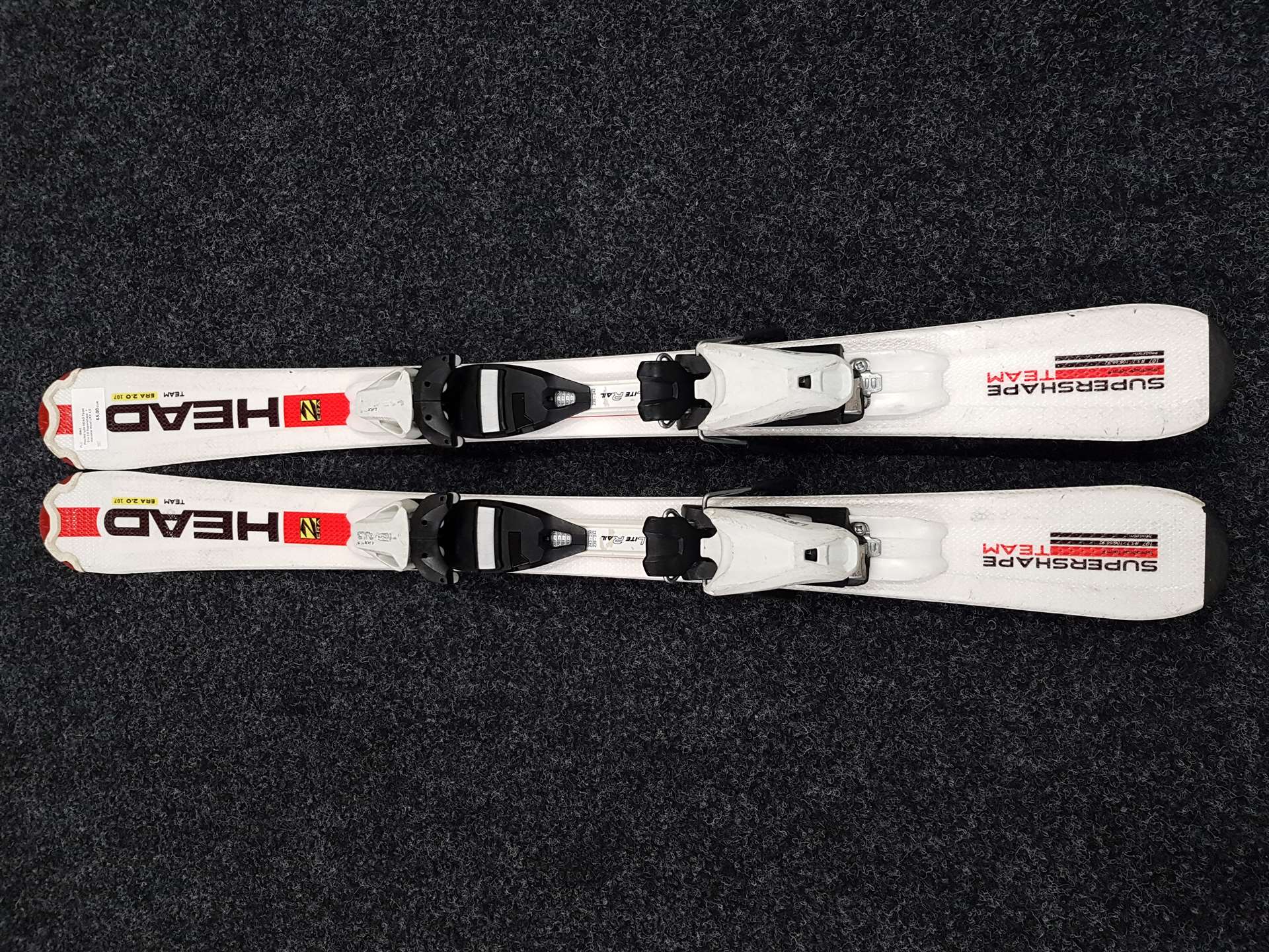 Schiuri folosite HEAD Team Era 2.0 Supershape + legături Head LRX 4.5