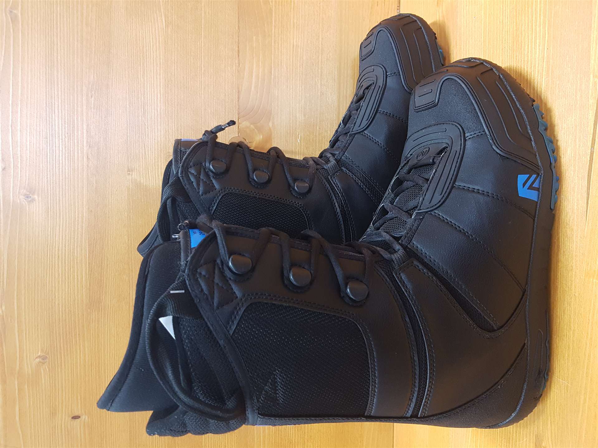 Cizme de snowboard NIEDECKER second hand