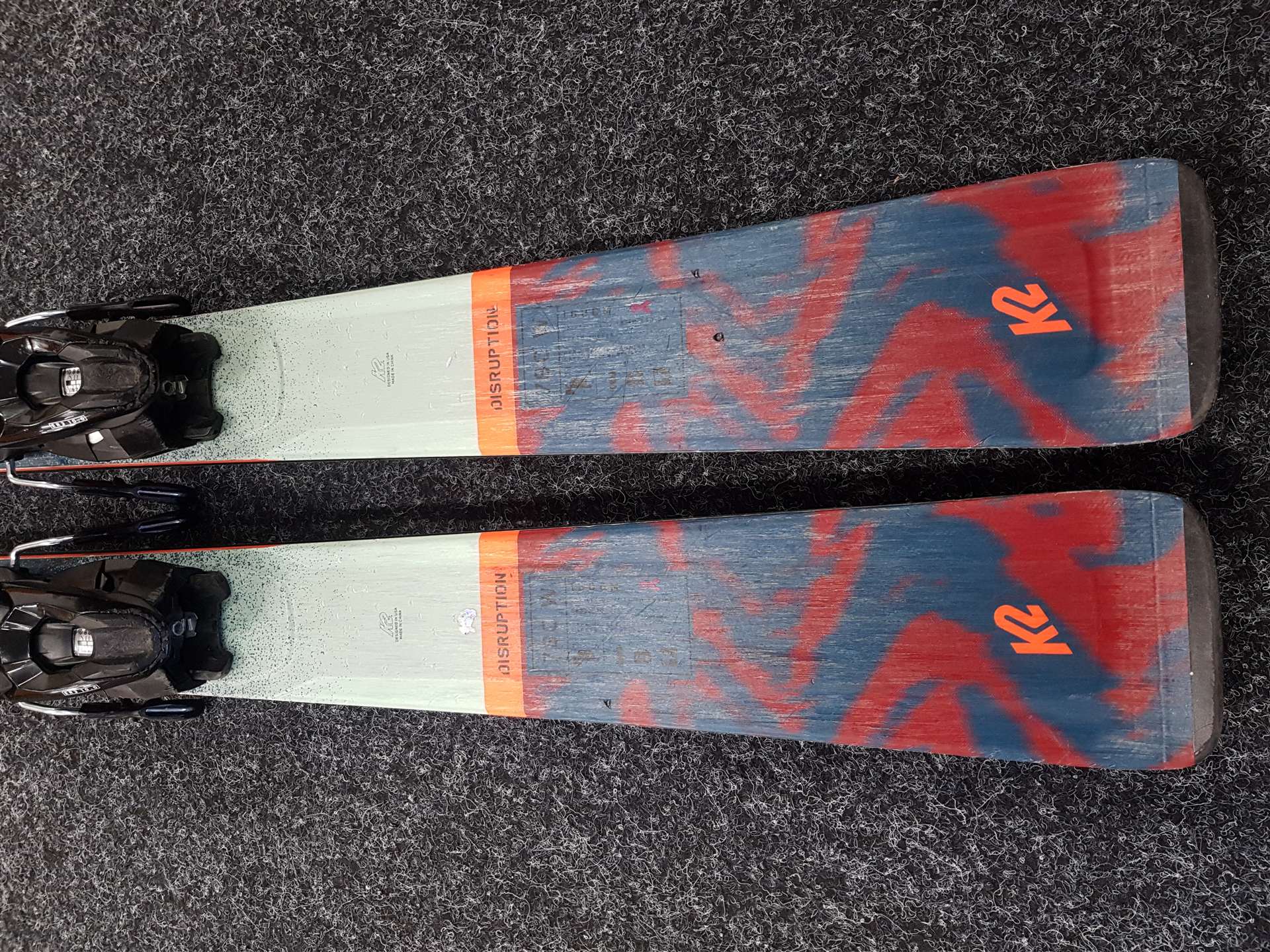 Skis K2 DISRUPTION d'occasion