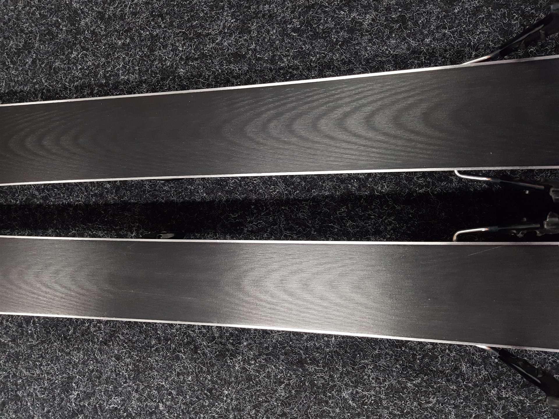 Skis K2 DISRUPTION d'occasion