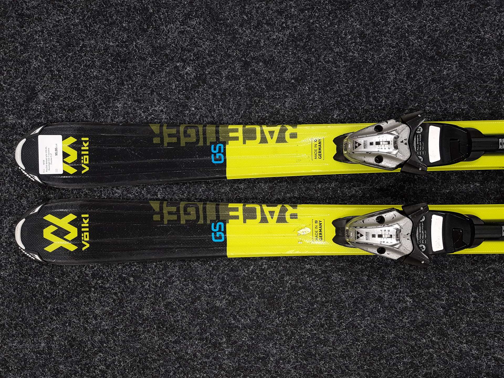 Použité detské lyže VOLKL Racetiger GS + viazanie Fischer FJ7