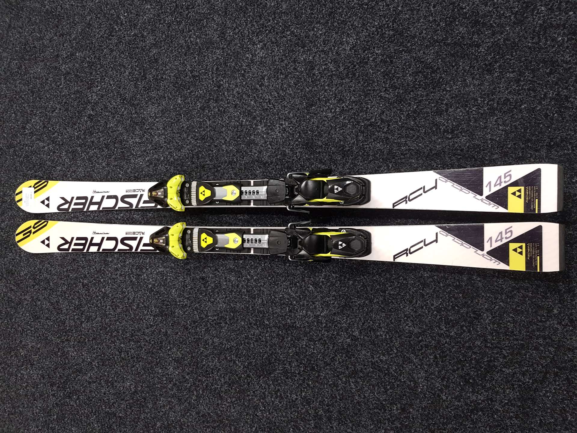 Použité lyže FISCHER RC4 Worldcup Aircarbon Ti  + viazanie Fischer RC4 Z11