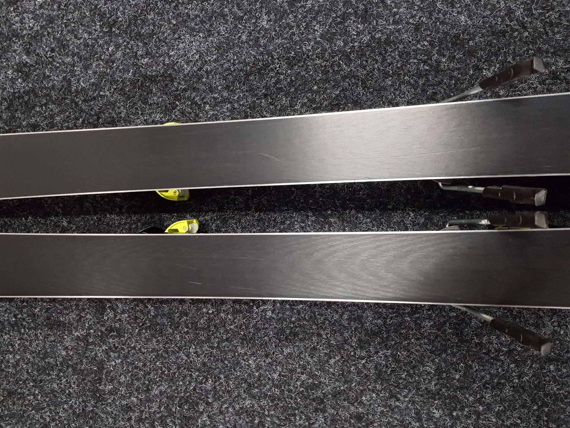 Použité lyže FISCHER RC4 Worldcup Aircarbon Ti  + viazanie Fischer RC4 Z11