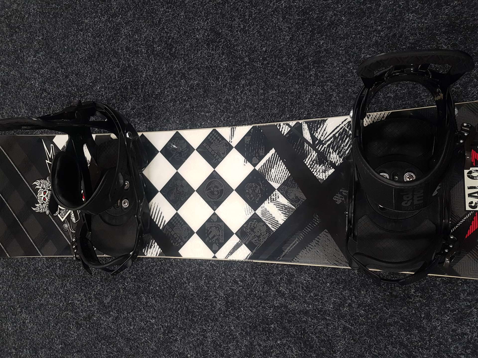 Snowboard Salomon Ace usato + attacchi Salomon taglia L