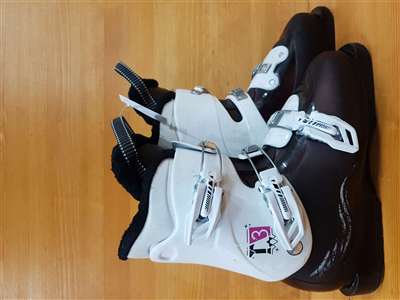 Gebruikte SALOMON T3 skischoenen