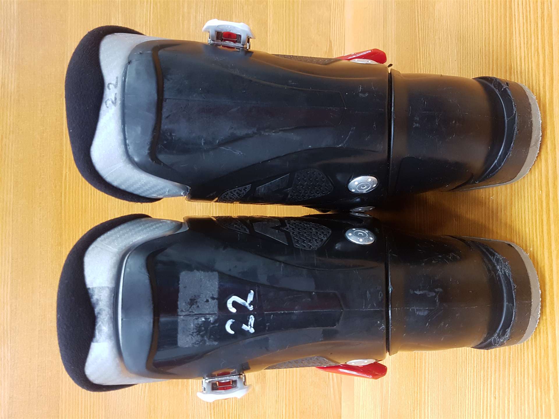 Chaussures de ski usagées NORDICA Team 3