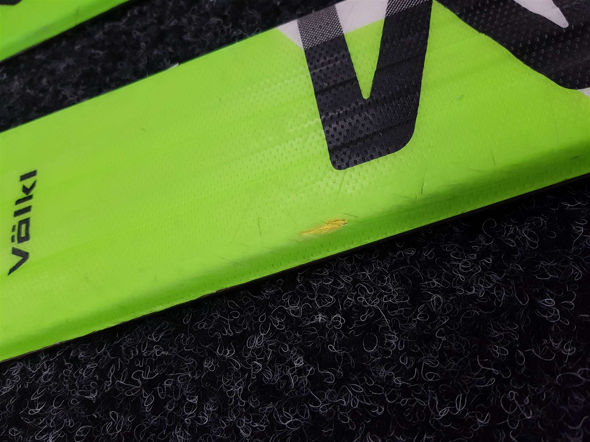 Použité lyže VOLKL RTM 7.4 + vázání Marker FDT 10