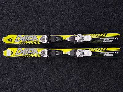Skis enfant d'occasion VOLKL Racetiger SL junior + fixations Marker 4.5