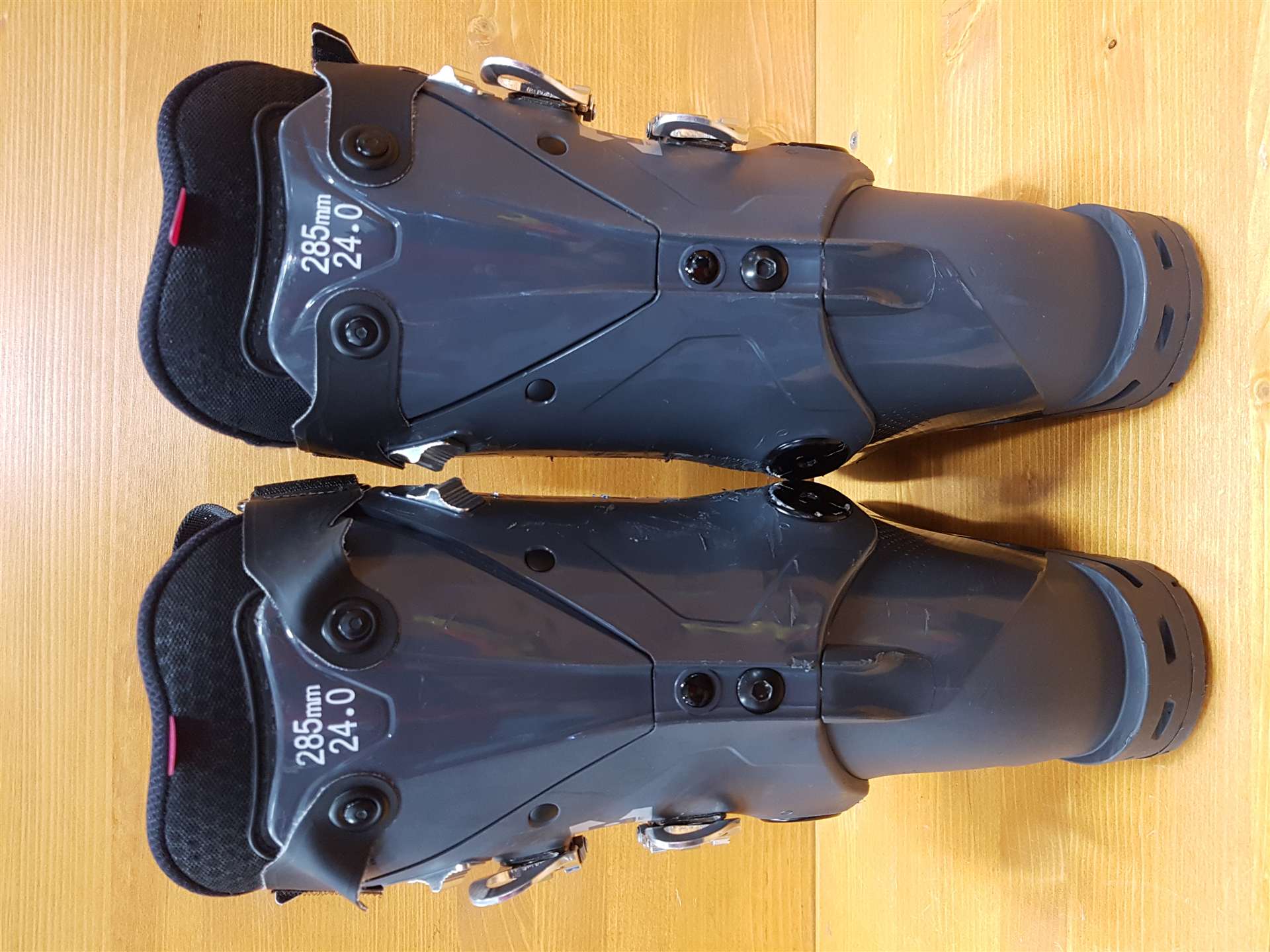 Gebrauchte Skischuhe TECNICA 85 HV W2