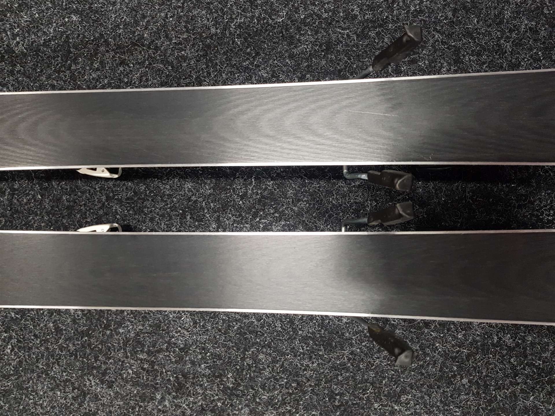 Gebrauchte SALOMON Amber Origins Ski + Salomon 9 Bindungen