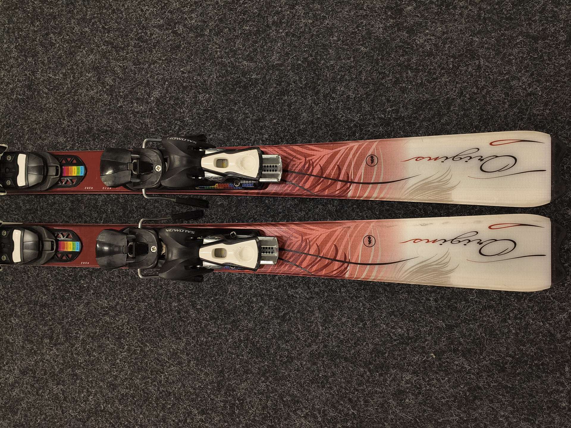 Použité lyže SALOMON Amber Origins + vázání Salomon 9