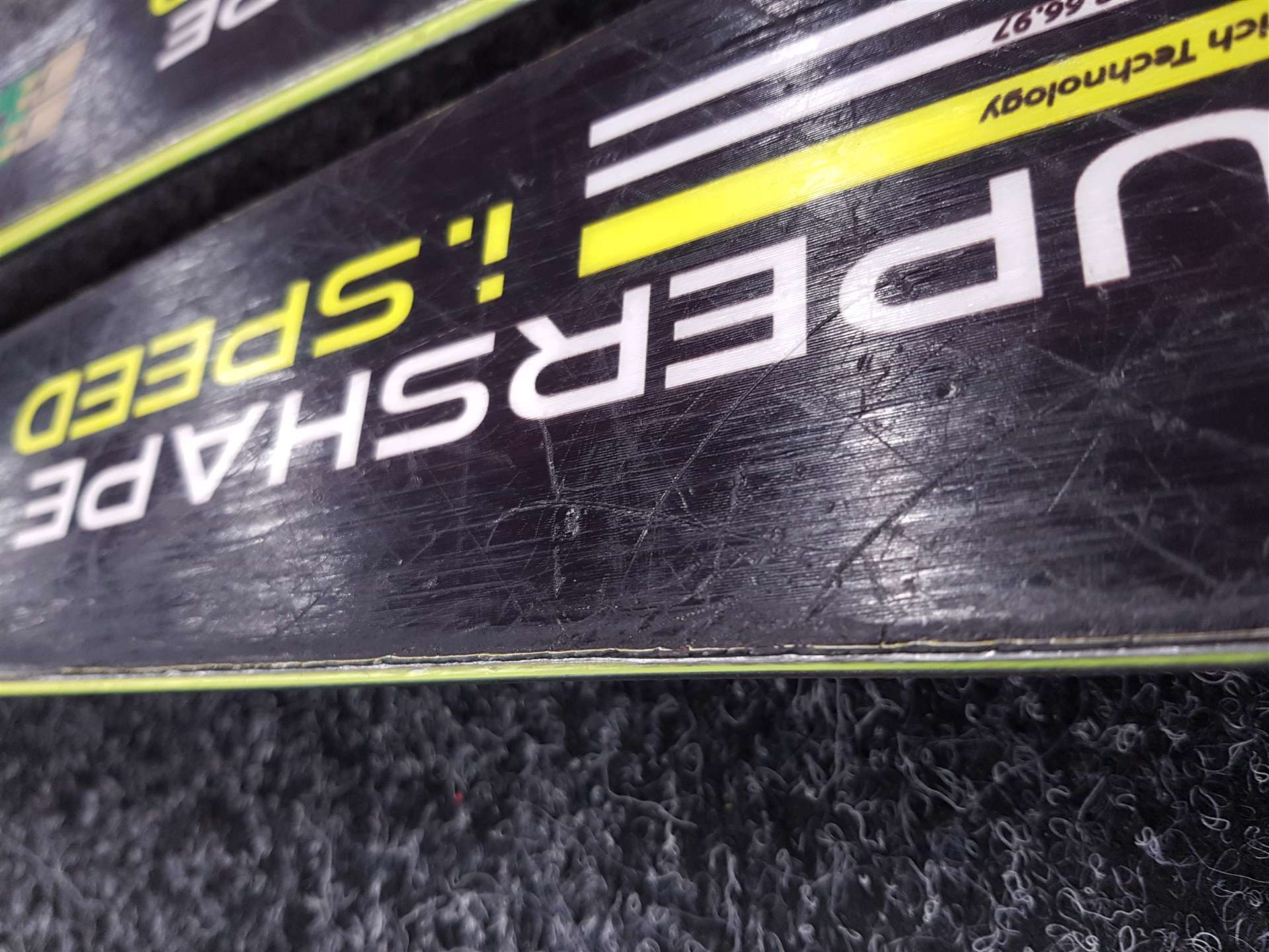 Schiuri folosite HEAD i.Speed Era 3.0 S Kers + legături Head PRX 12