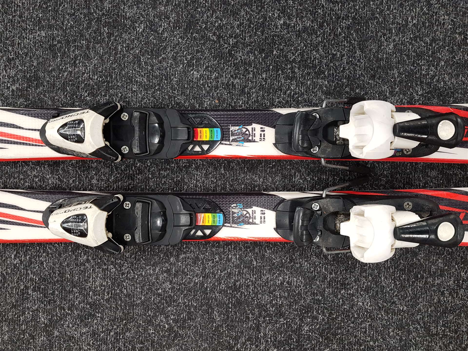 Použité lyže TECNOPRO XT TEAM
