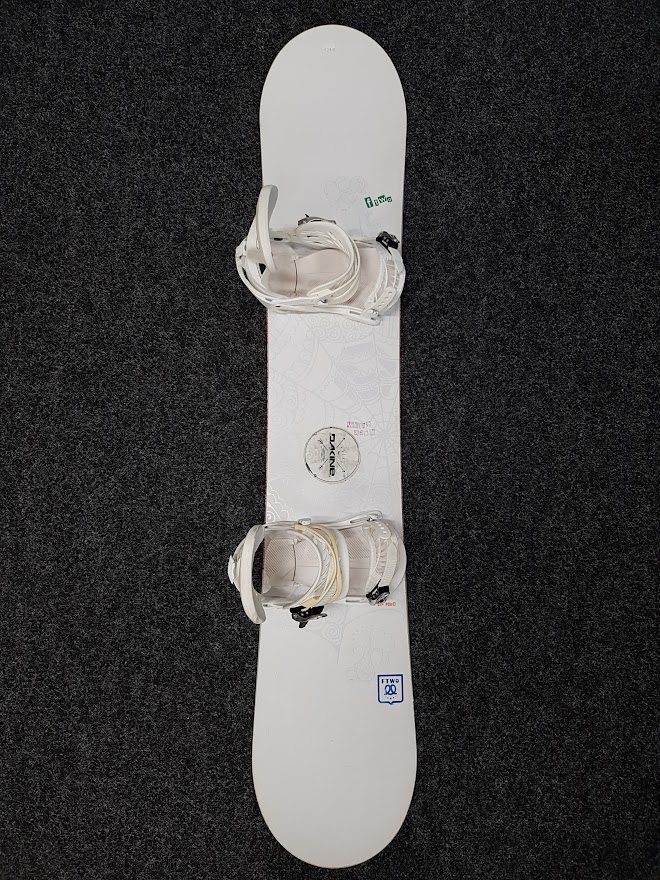 Gebrauchtes F2 Ftwo Snowboard + Grate Bindung Größe M