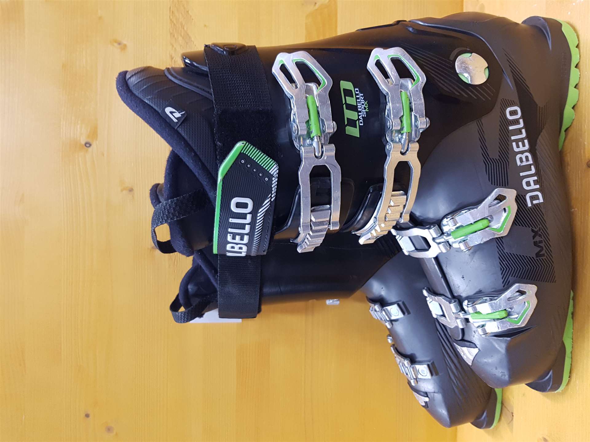 Clăpari de schi Dalbello Sport MX LTD second-hand