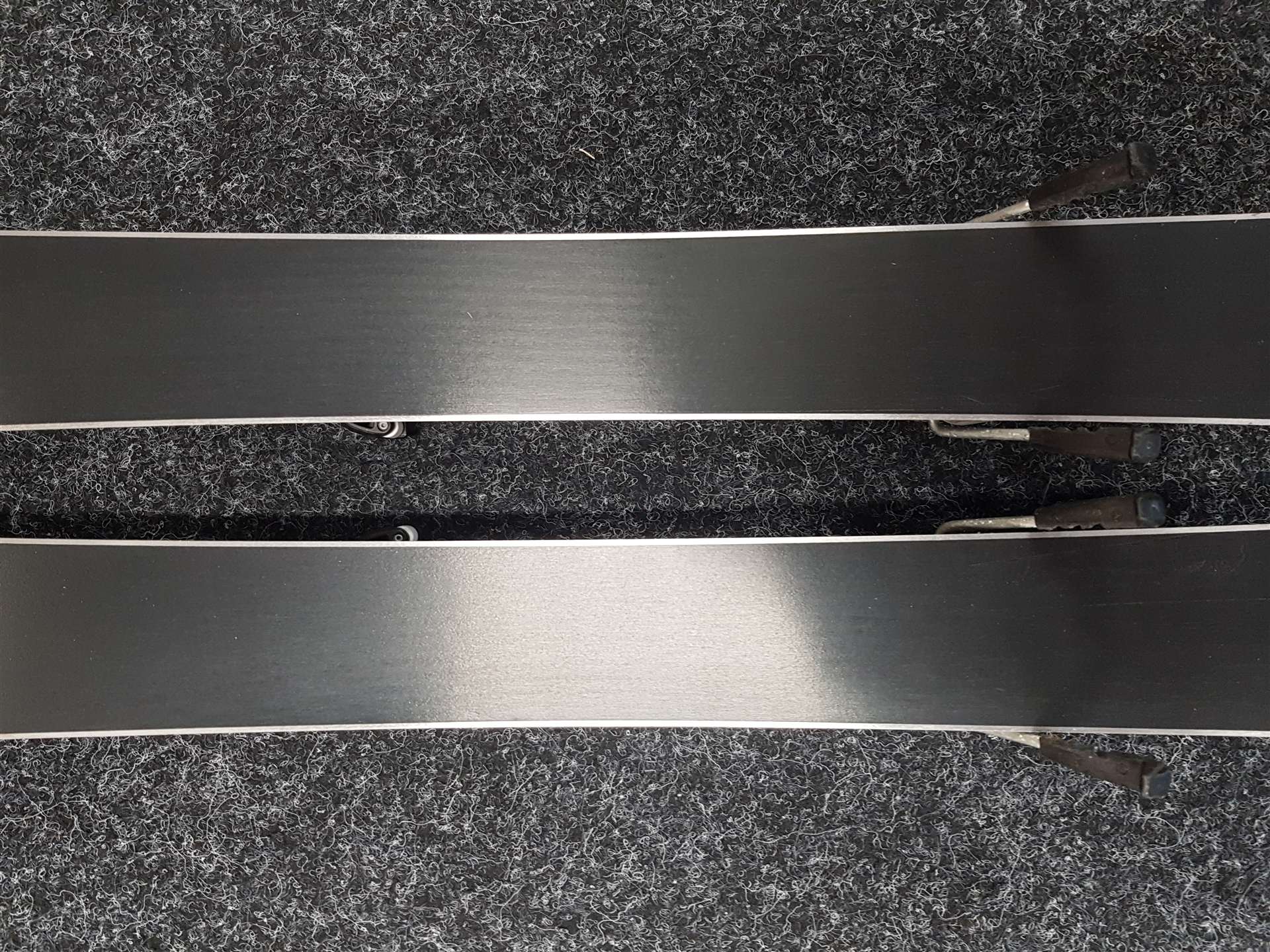 Gebrauchte Kinderskier SPORTEN Street + Tyrolia SLR 4.5 Bindungen