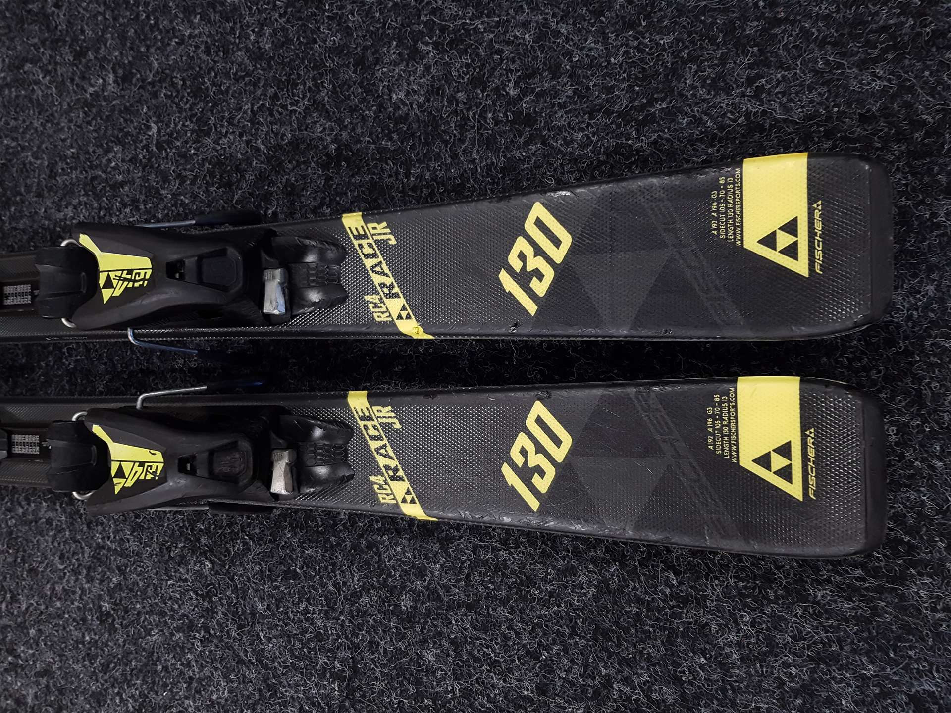 Použité detské lyže FISCHER RC4 Race JR + viazanie Fischer FJ 4.5