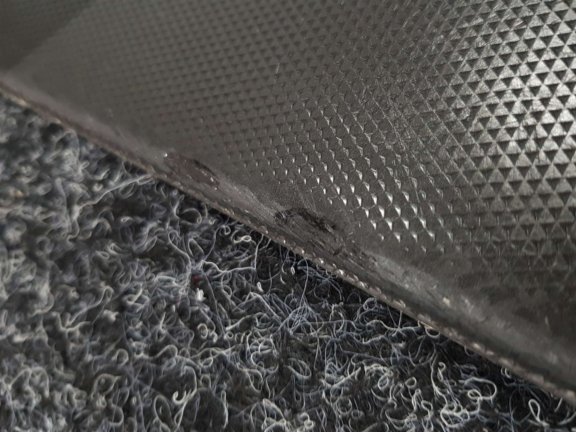 Použité detské lyže FISCHER RC4 Race JR + viazanie Fischer FJ 4.5